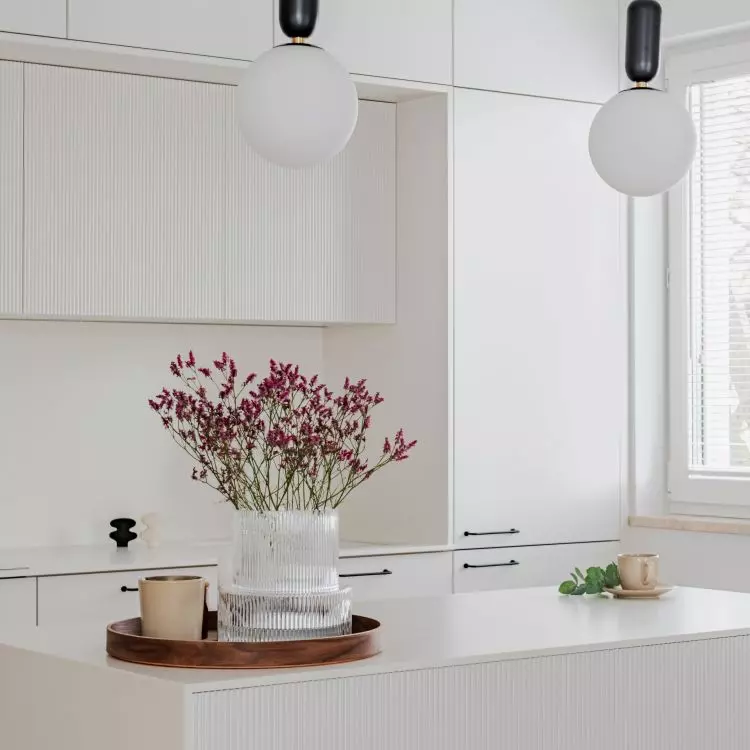 White kitchen island 
