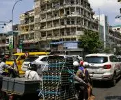 Traffic on the roads in Phnom Penh