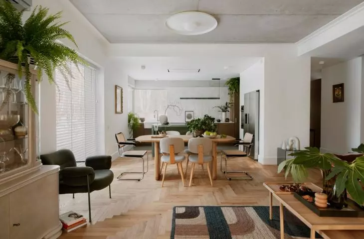 Concrete was used on the ceiling of the living area