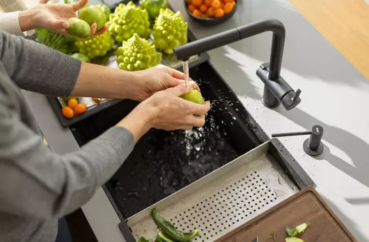 Franke - Kanon sink and Active Twist faucet