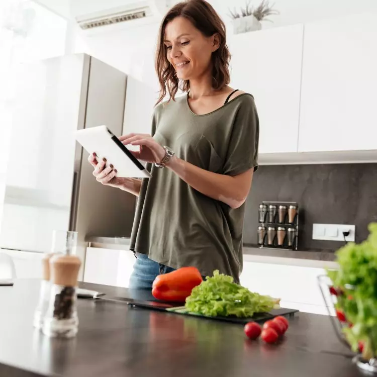 Smart system makes it easier to use the kitchen