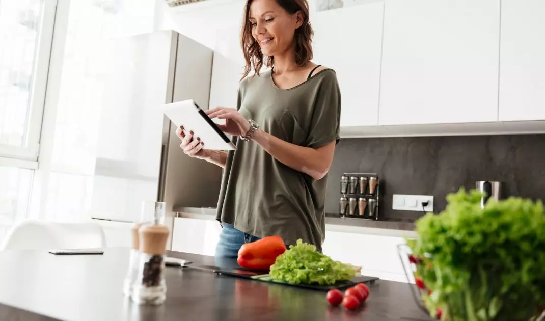 Smart system makes it easier to use the kitchen
