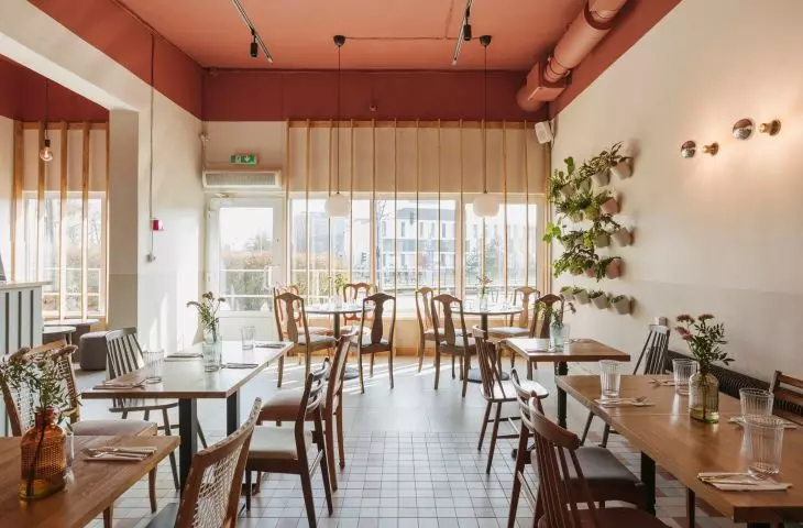 Nie/Mięsny bistro mieści się w pawilonie z czasów PRL-u