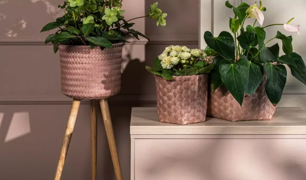 Up High Cooper Blush round basket, Weni Copper Blush large basket