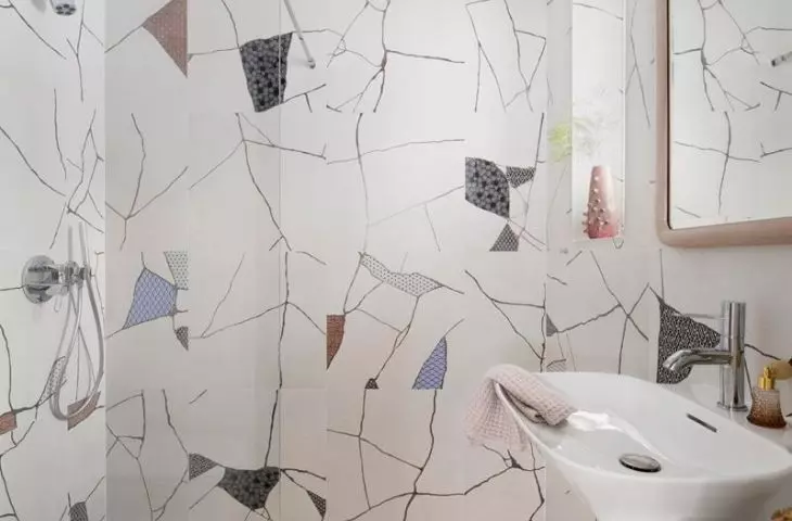 Bathroom in bright colors