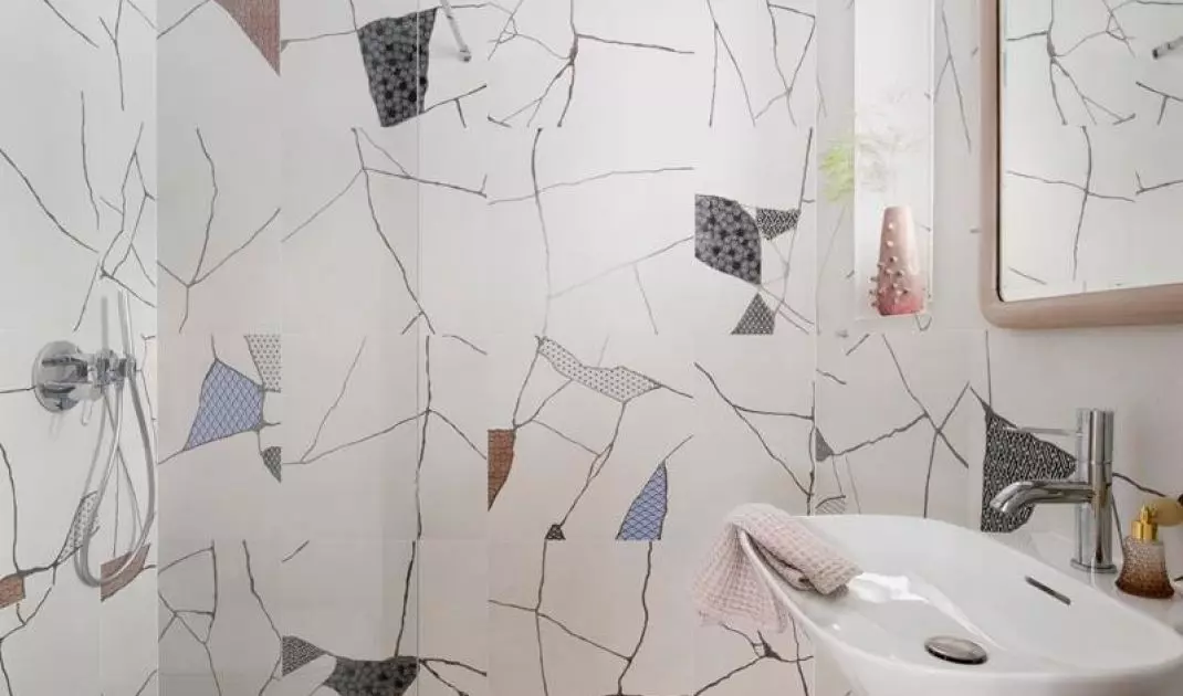 Bathroom in bright colors
