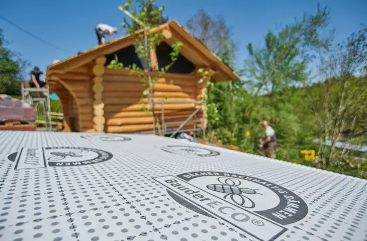 Termoizolacja dachowa z biomasy i materiałów pochodzących z recyklingu BauderECO  