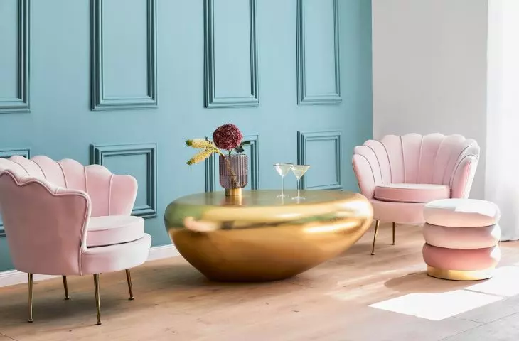 Juxtapose pastel colors
