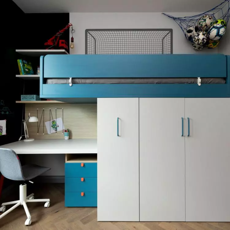 Room for a soccer fan