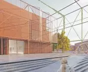 Widok na wejście główne do Centrum edukacyjnego