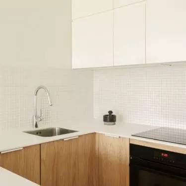 kitchen with a distinctive white mosaic