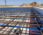 elektryczny przewód grzejny nVent RAYCHEM T2Blue 20 ułożony do warstwy betonu