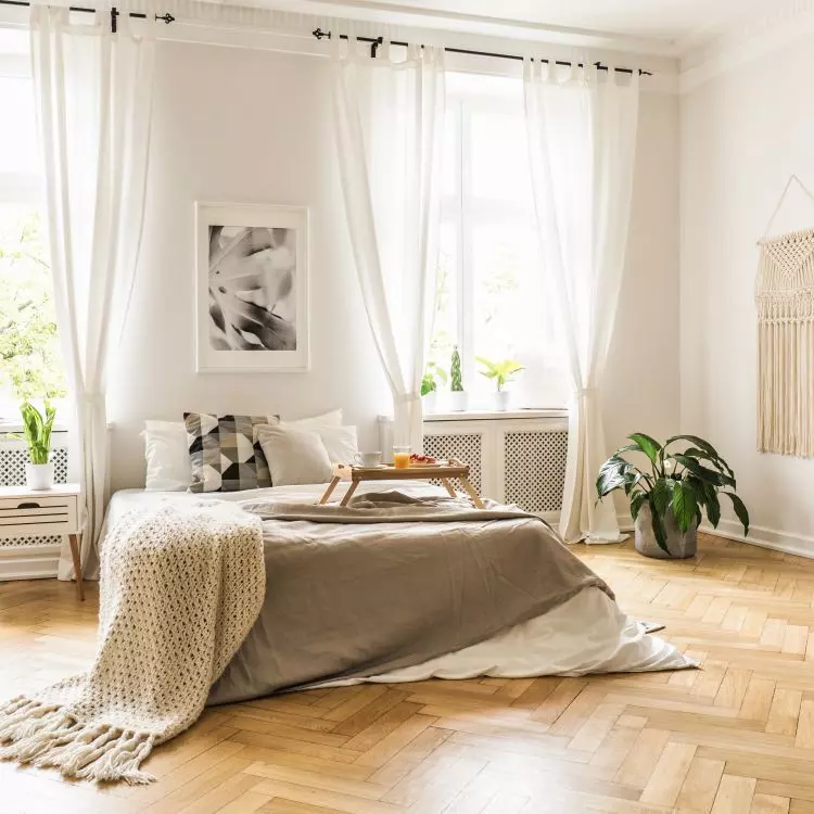 How to choose the right windows for a new or renovated house? Practical tips