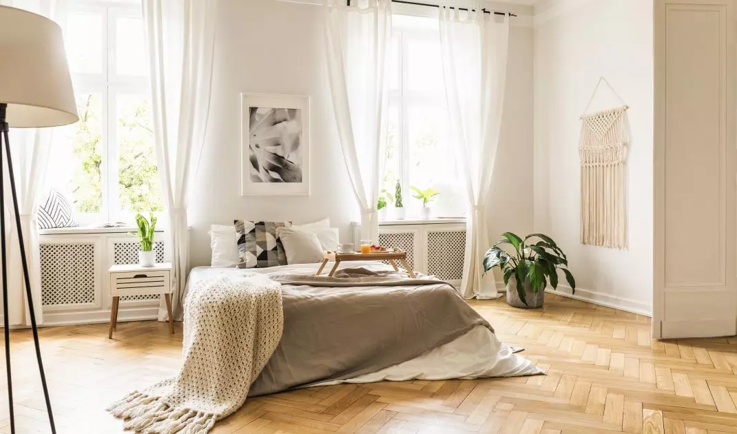How to choose the right windows for a new or renovated house? Practical tips