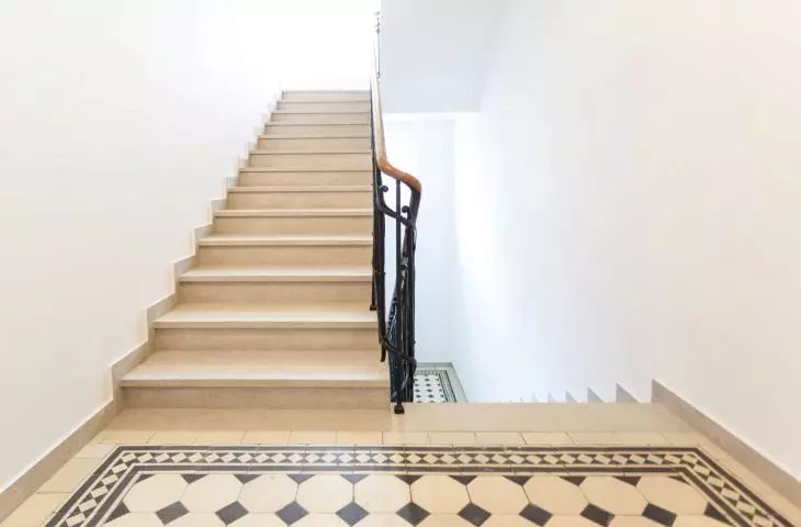 historyczna klatka schodowa