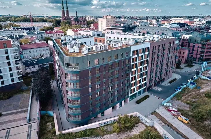 Port II - a complex of residential buildings with first floor retail and services