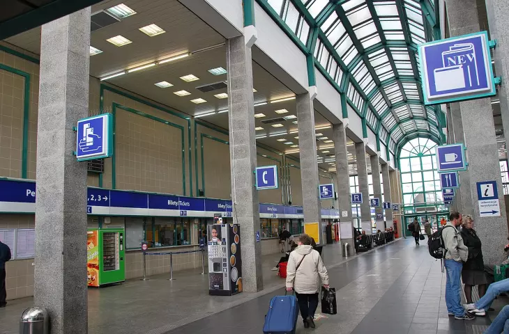 Wnętrze dworca przed przebudową