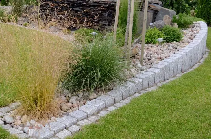 Due to its properties, granite will be ideal for the garden