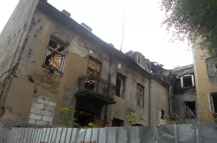 Widok kamienicy od podwórka 