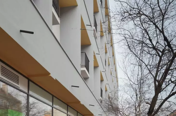 parter przeznaczono na funkcje usługowe