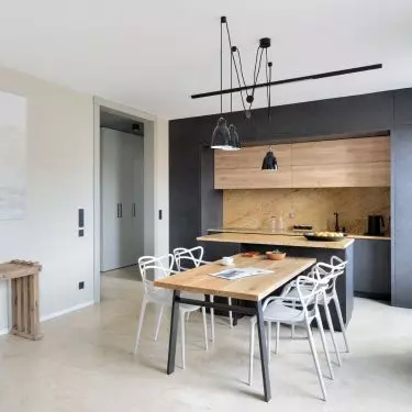 Sinter in the kitchen refers to amber