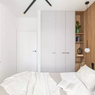 In the small interior there was room for a gray closet