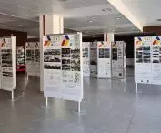 Wystawa „Studenci PPUZ Ukrainie” mieści się w  holu Centrum Dydaktyczno-Bibliotecznego „Tatry” w Nowym Targu