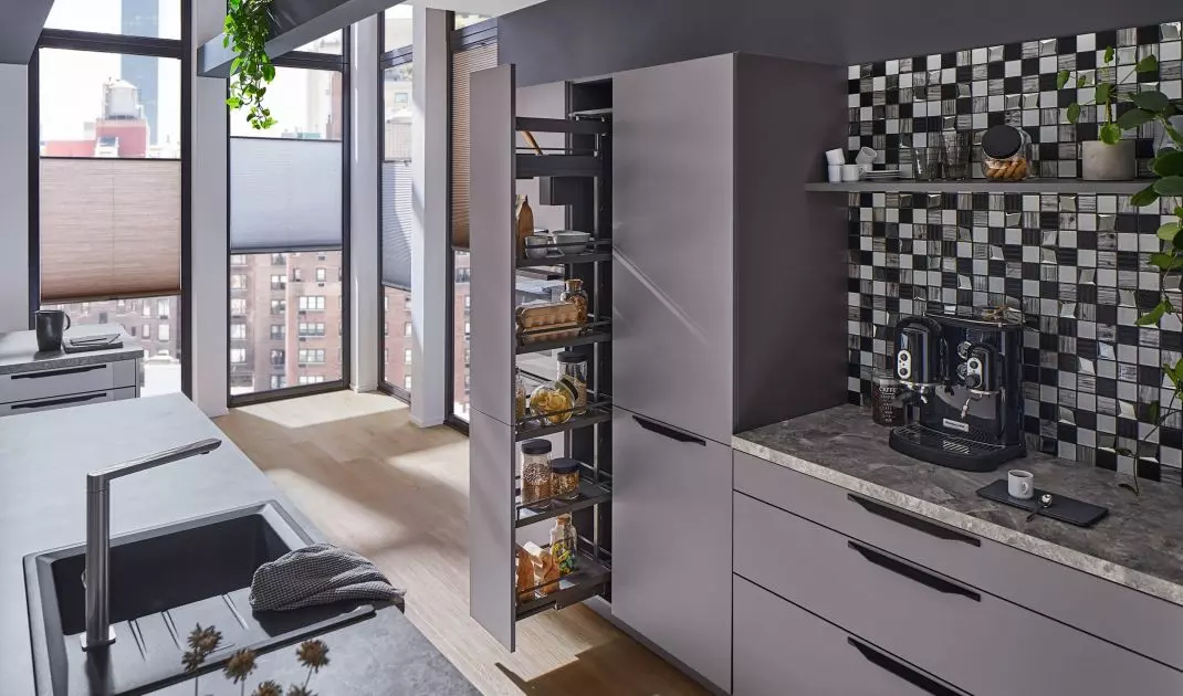 Special systems will allow you to organize the storage of preserves