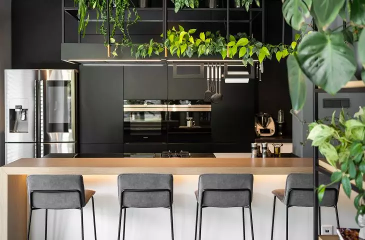 Raw materials are combined here with wood