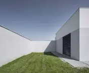 Architects introduced two color belts