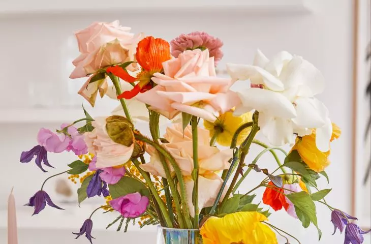 Fresh flowers will add charm to the interior