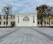 Former MTP Trade Fair Palace, today - workshops and warehouses, view from Pewuka Square, eastern elevation