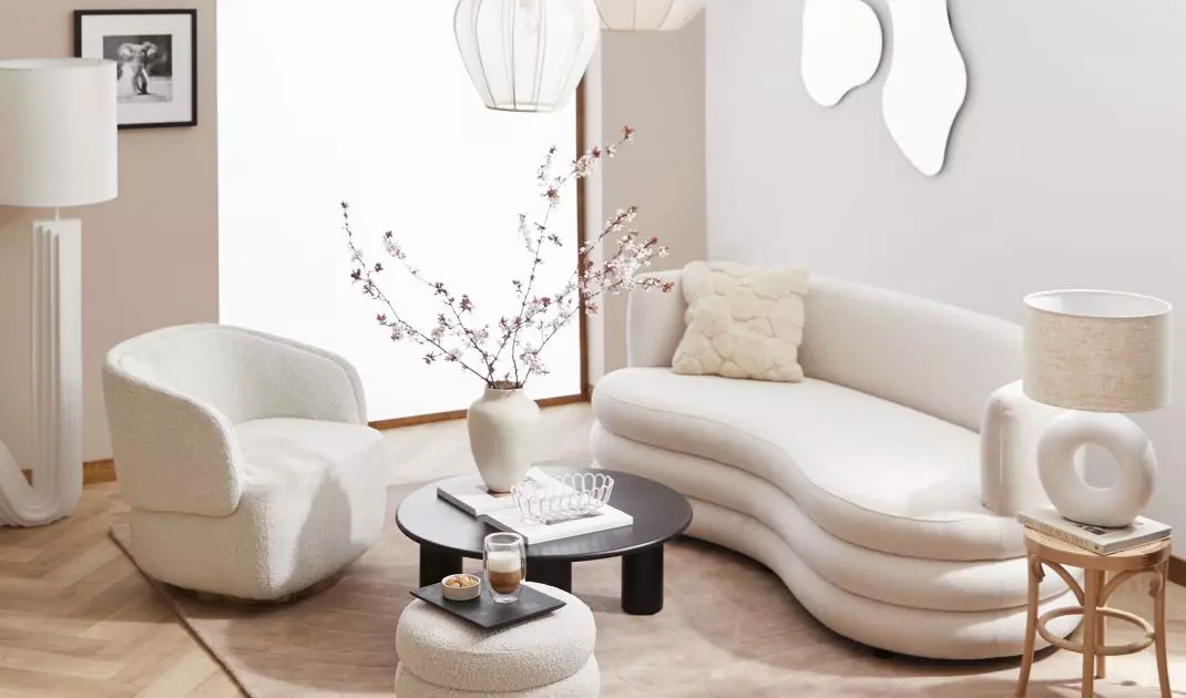 Linen lampshades fit into many arrangements