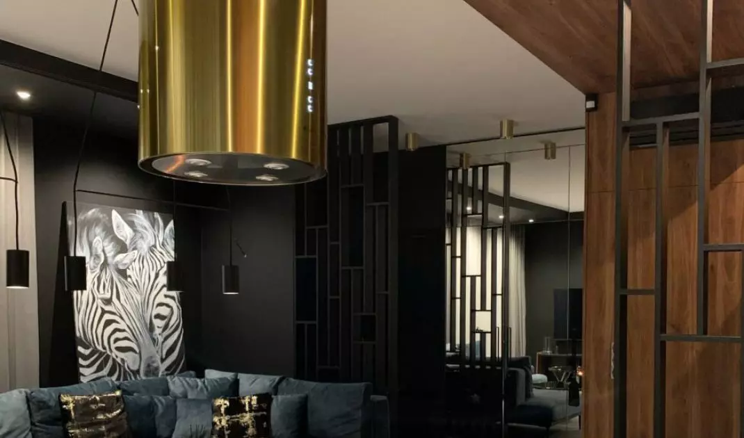 The hood can also be a decoration of the apartment