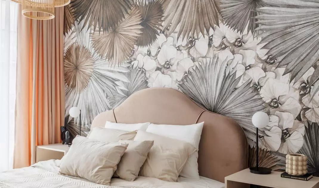 Apricot wallpaper creates a nice contrast with the muted interior colors