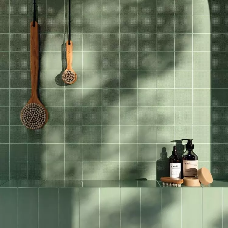 Ceramic tiles differ from porcelain stoneware in composition, durability, water absorption and application