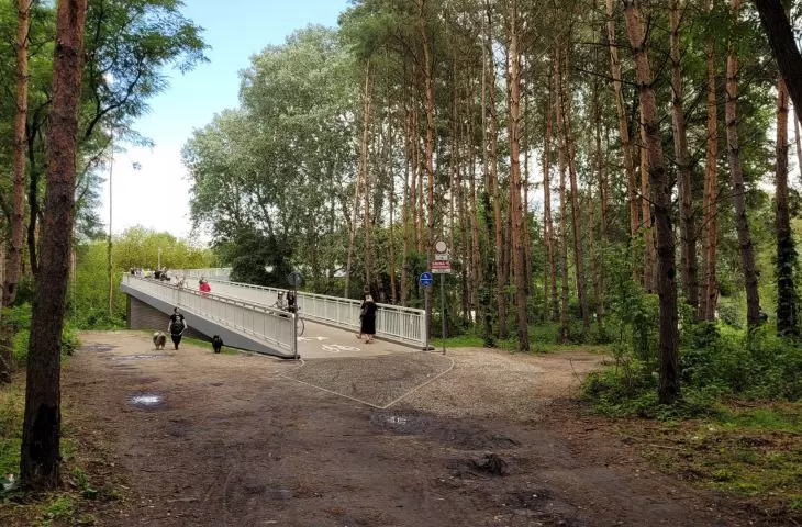 kładka pieszo-rowerowa w Owińskach k/Poznania, proj.: Atelier Paweł Byrski