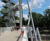 kładka pieszo-rowerowa w Owińskach k/Poznania, proj.: Atelier Paweł Byrski