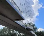 Pedestrian and bicycle bridge in Owińskach near Poznań, design: Atelier Paweł Byrski
