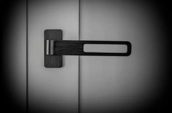 H7 handle black