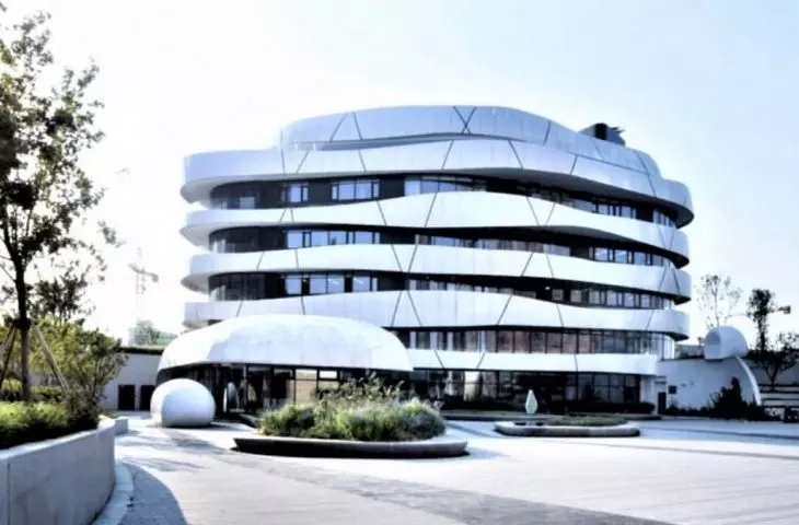 example of a passive standard office building