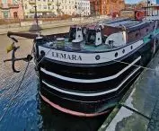 Lemara's magnificent barge - there used to be hundreds of such ships here 