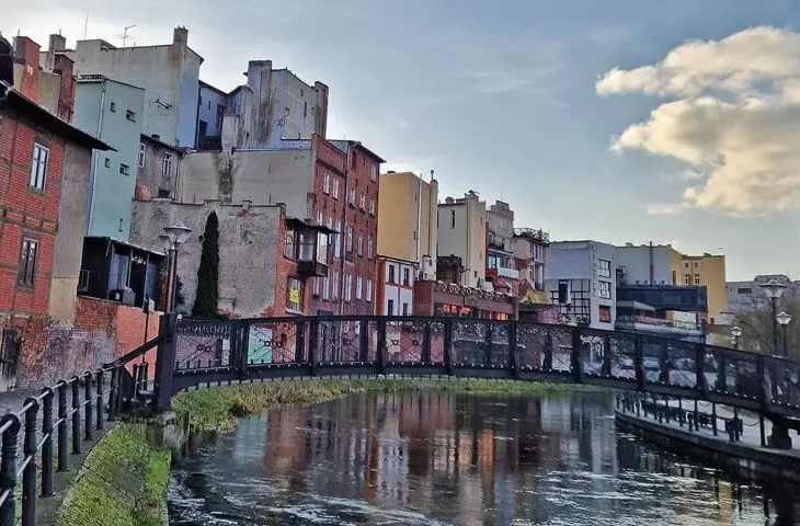 Bydgoszcz waterfront: clear, swift water merged with architecture - something wonderful
