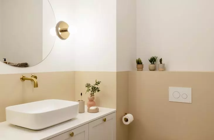Bathrooms have also been decorated in shades of beige
