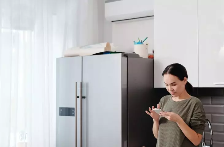 Jeśli podłączysz swój sprzęt AGD do systemu smart, będziesz mógł w pełni wykorzystać jego możliwości. Inteligentne rozwiązania w kuchni to  nie tylko wygoda, ale również oszczędność energii.