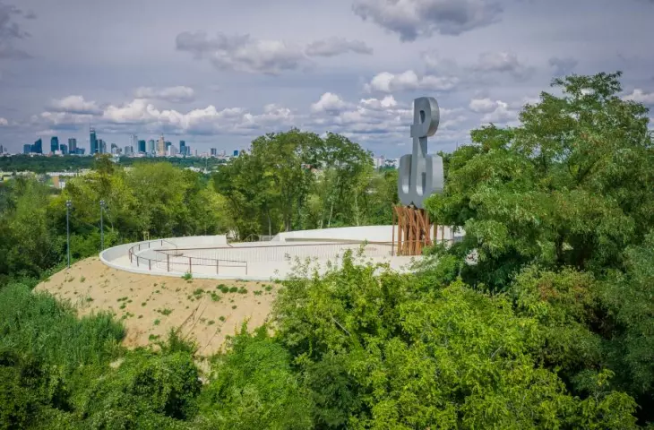 Warsaw Uprising Mound