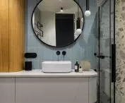 Blue bathroom interior