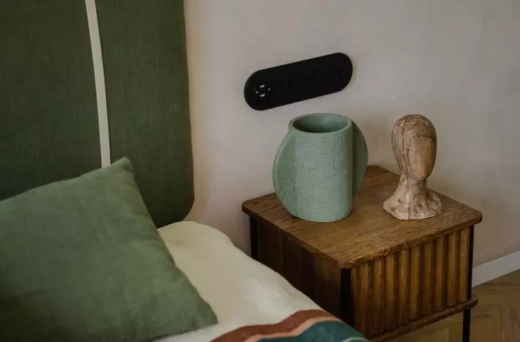 Bedroom detail