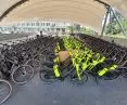 w ramach bardziej „tradycyjnego” systemu dostarczono 50 rowerów zlokalizowanych wokół 20 stacji na terenie całego miasta