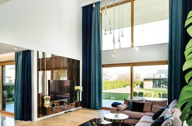 FAKRO INNOVIEW facade windows
